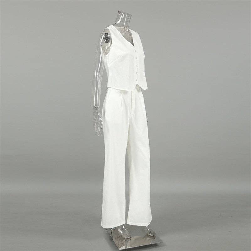 White Linen Blend Sleeveless Blazer And Trousers Set: WHITE / L